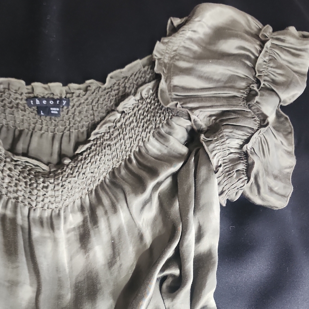 Theory Olive Ruffled Blouse - Picture 5 of 9
